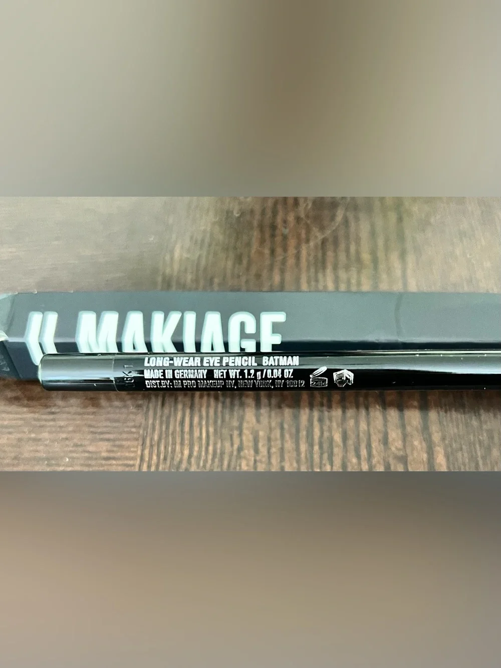 IL Makiage Matte Waterproof Longwear eyeliner Pencil in Batman ~ Black exp 05/28